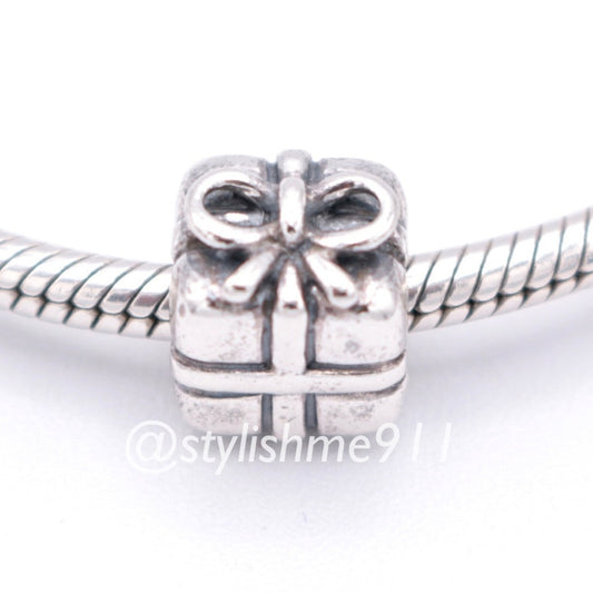 Authentic PANDORA Present Charm - 790300