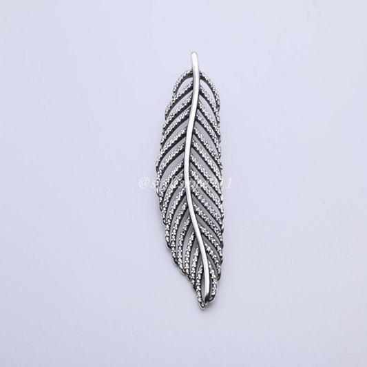 Authentic PANDORA Light as a Feather Pendant - 390350CZ